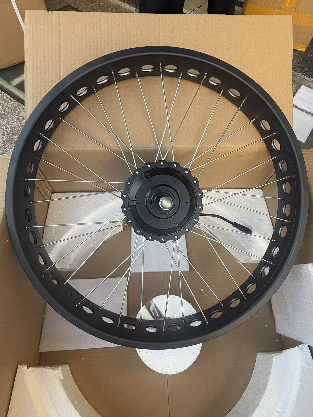Ebike Conversion Kit 72V 3000W - 72V 3000W電動自転車用スノーバイク変換キット、48V 2000Wフリーホイールカセット、20インチ/26インチ対応、太タイヤ用リアハブモーター、TFT UKC1ディスプレイ付き。